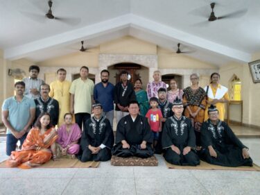 【みんなの掲示板】教会便り.月次祭後の風景⑬カルカッタ教会